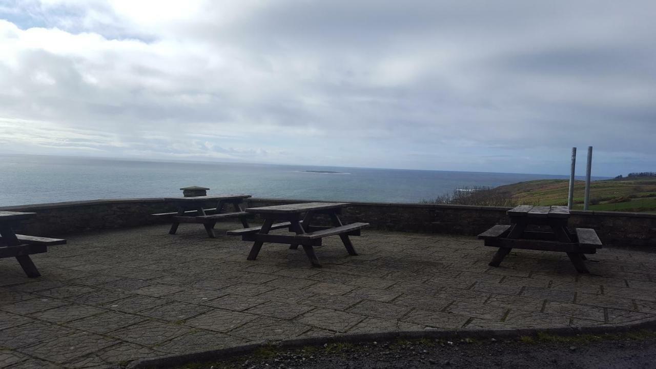 Sliabh Liag Inn Carrick  Exterior photo